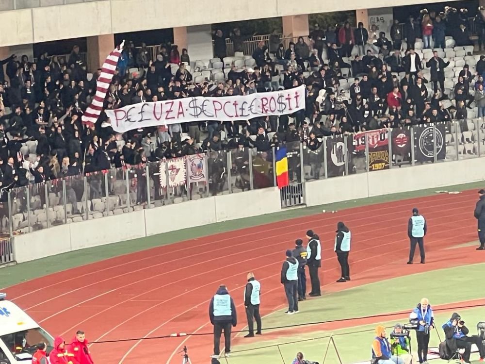 Războiul bannerelor la derby-ul U Cluj - CFR: 