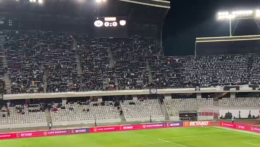Războiul bannerelor la derby-ul U Cluj - CFR: 