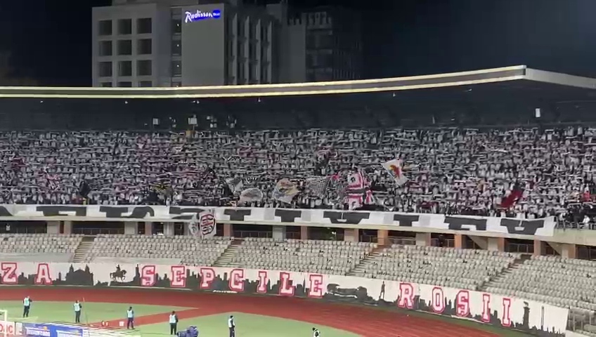 Războiul bannerelor la derby-ul U Cluj - CFR: 