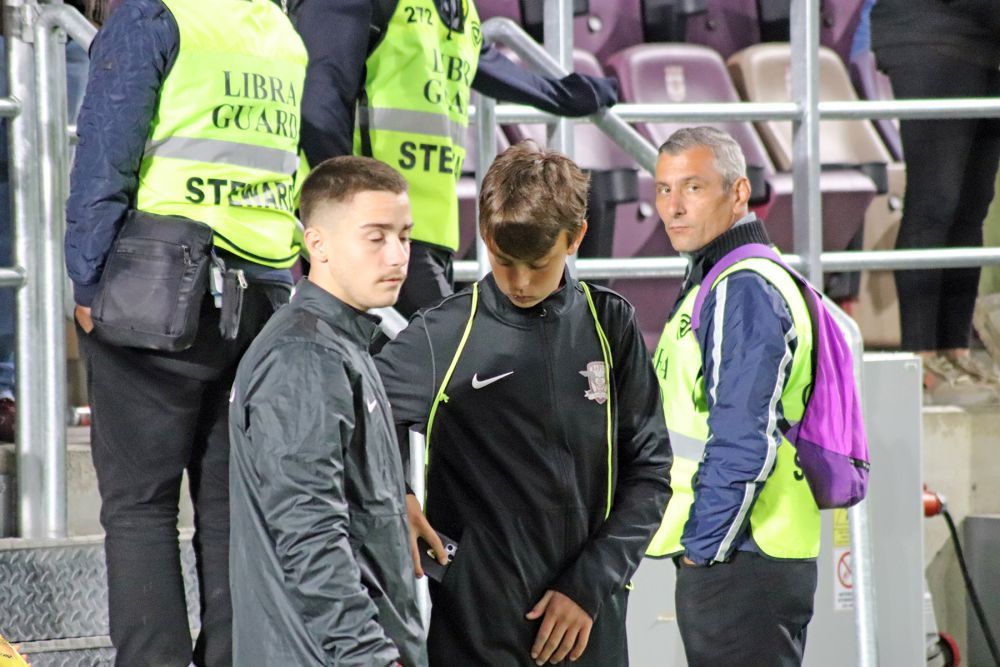 Cu familia la derby! Băieții lui Șucu au fost copii de mingi la meciul cu Farul_9