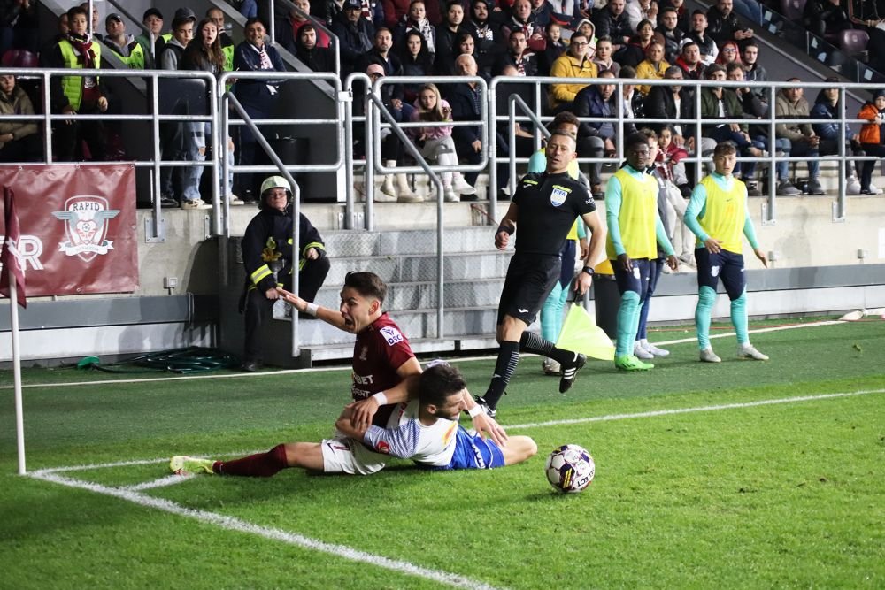 Cele mai frumoase fotografii de la derby-ul Rapid - Farul. Tensiune pe teren, spectacol în tribune_32