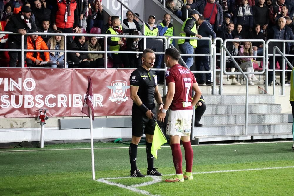 Cele mai frumoase fotografii de la derby-ul Rapid - Farul. Tensiune pe teren, spectacol în tribune_34
