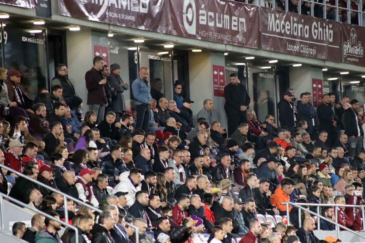Cum a fost surprins selecționerul Edi Iordănescu la derby-ul din Giulești_11
