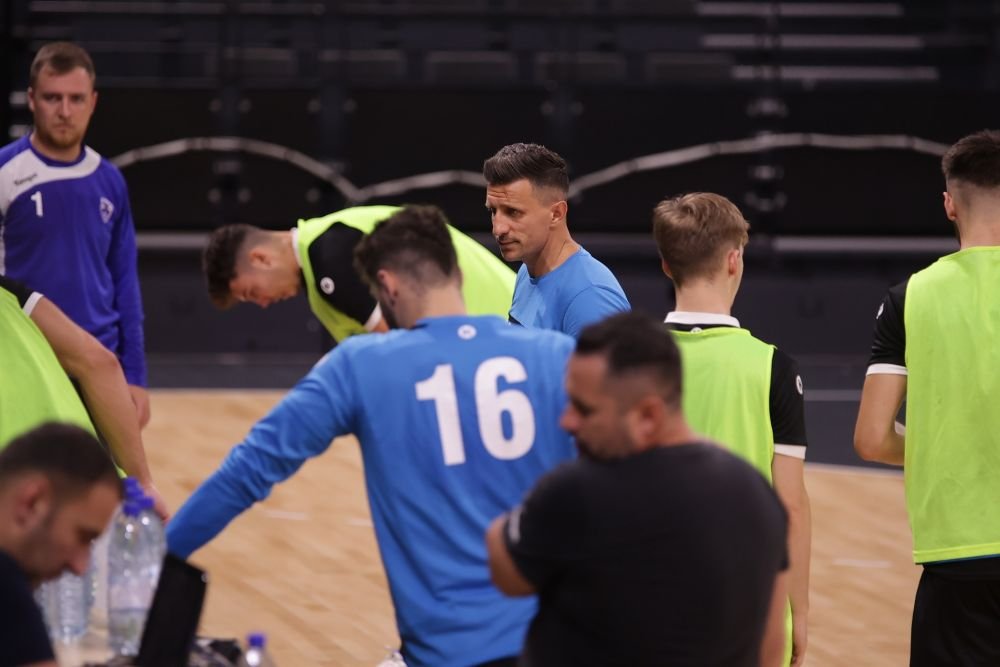 CSM Constanța - CSM Bacău 37-29. Meciul transmis de Pro Arena și VOYO a fost și un duel al antrenorilor: George Buricea vs Sandu Iacob
