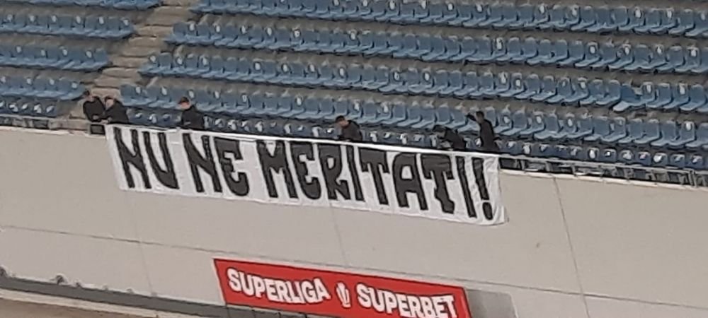 Nu ne meritați! . Cum au protestat fanii lui FC U Craiova la meciul cu Hermannstadt