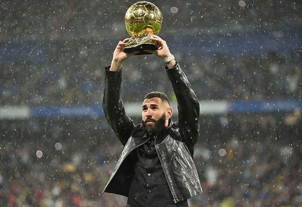 Karim Benzema a prezentat ”Balonul de Aur” pe ”Bernabeu”! Imagini de colecție cu atacantul lui Real Madrid_2