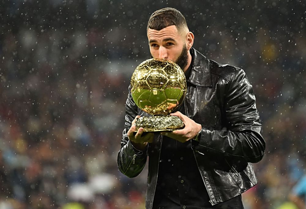 Karim Benzema a prezentat ”Balonul de Aur” pe ”Bernabeu”! Imagini de colecție cu atacantul lui Real Madrid_7