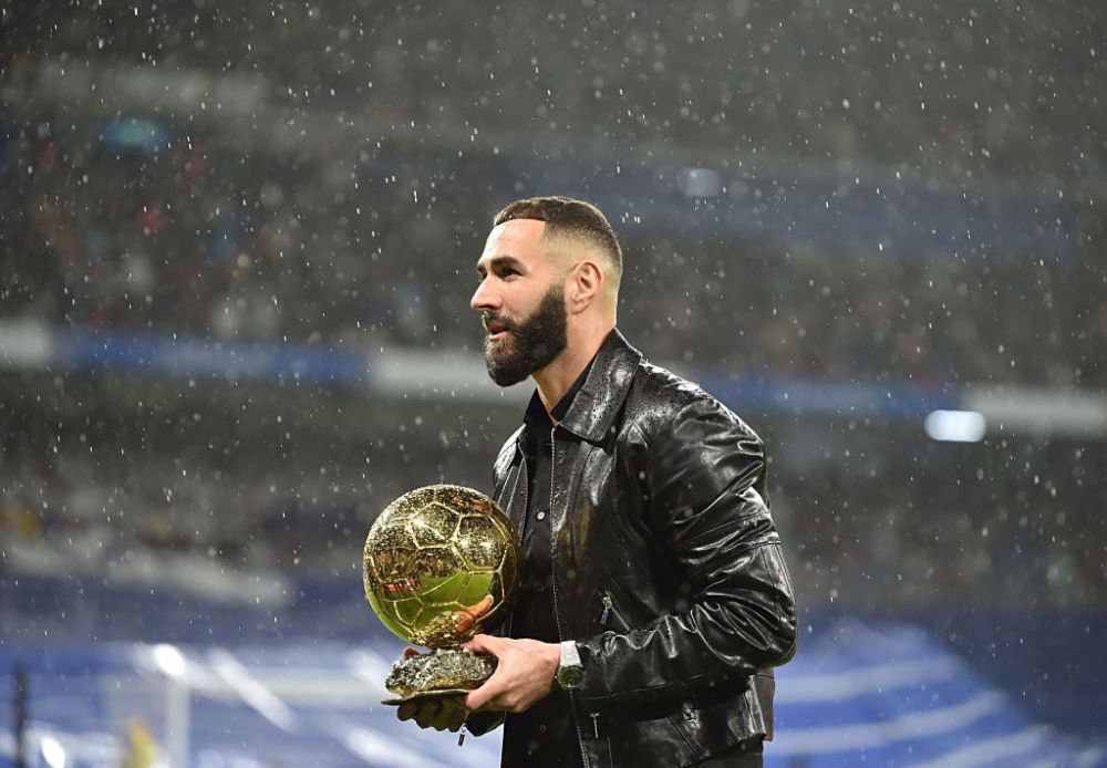 Karim Benzema a prezentat ”Balonul de Aur” pe ”Bernabeu”! Imagini de colecție cu atacantul lui Real Madrid_9