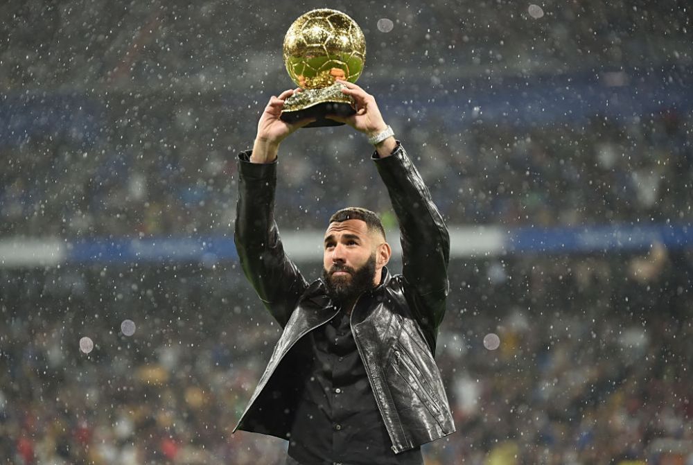 Karim Benzema a prezentat ”Balonul de Aur” pe ”Bernabeu”! Imagini de colecție cu atacantul lui Real Madrid_10