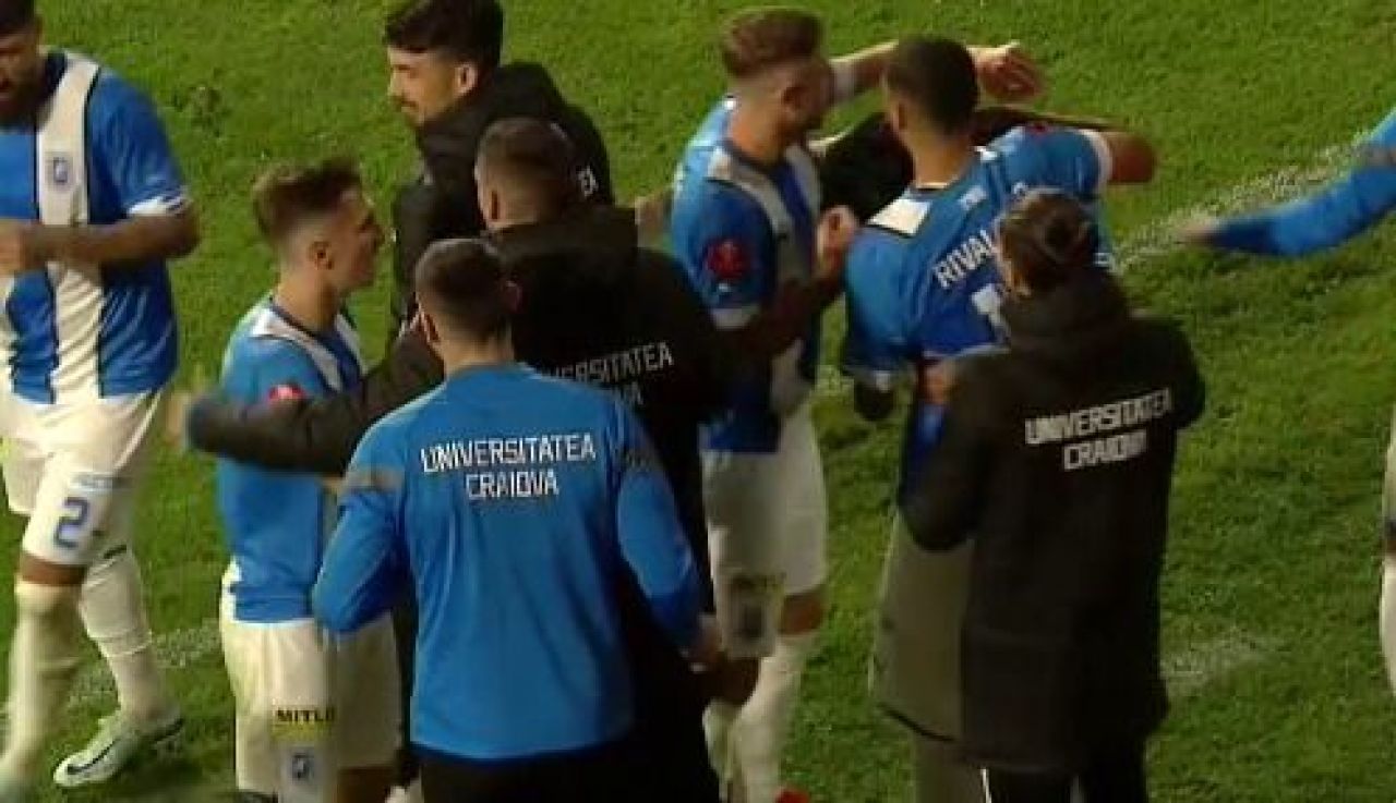 Ștefan Baiaram dă cărțile pe față! Ce le-a spus Mirel Rădoi în vestiar, la pauza meciului cu UTA_1