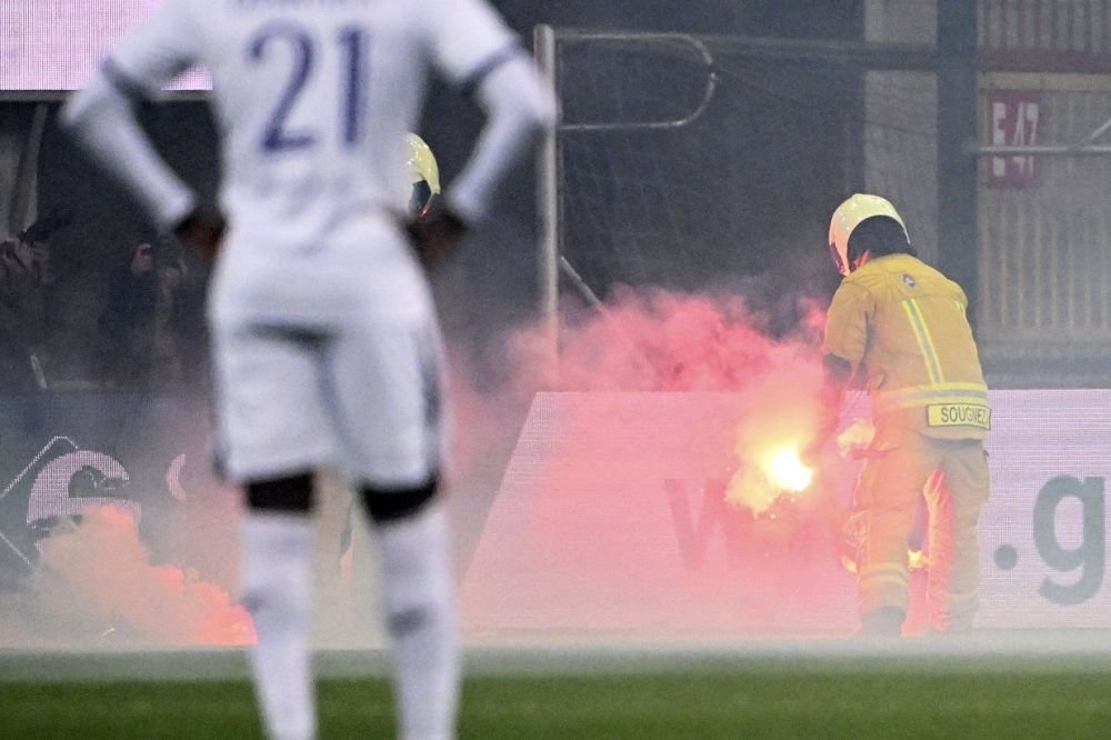 Haos la Anderlecht înainte de meciul cu FCSB: antrenorul Felice Mazzu a fost demis după derby-ul suspendat cu Standard Liege!_10