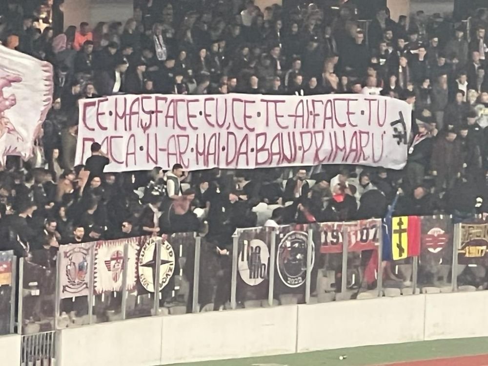 Derby pe teren, derby și în tribune! Mesaje dure schimbate între fanii lui U Cluj și cei ai campioanei CFR_5