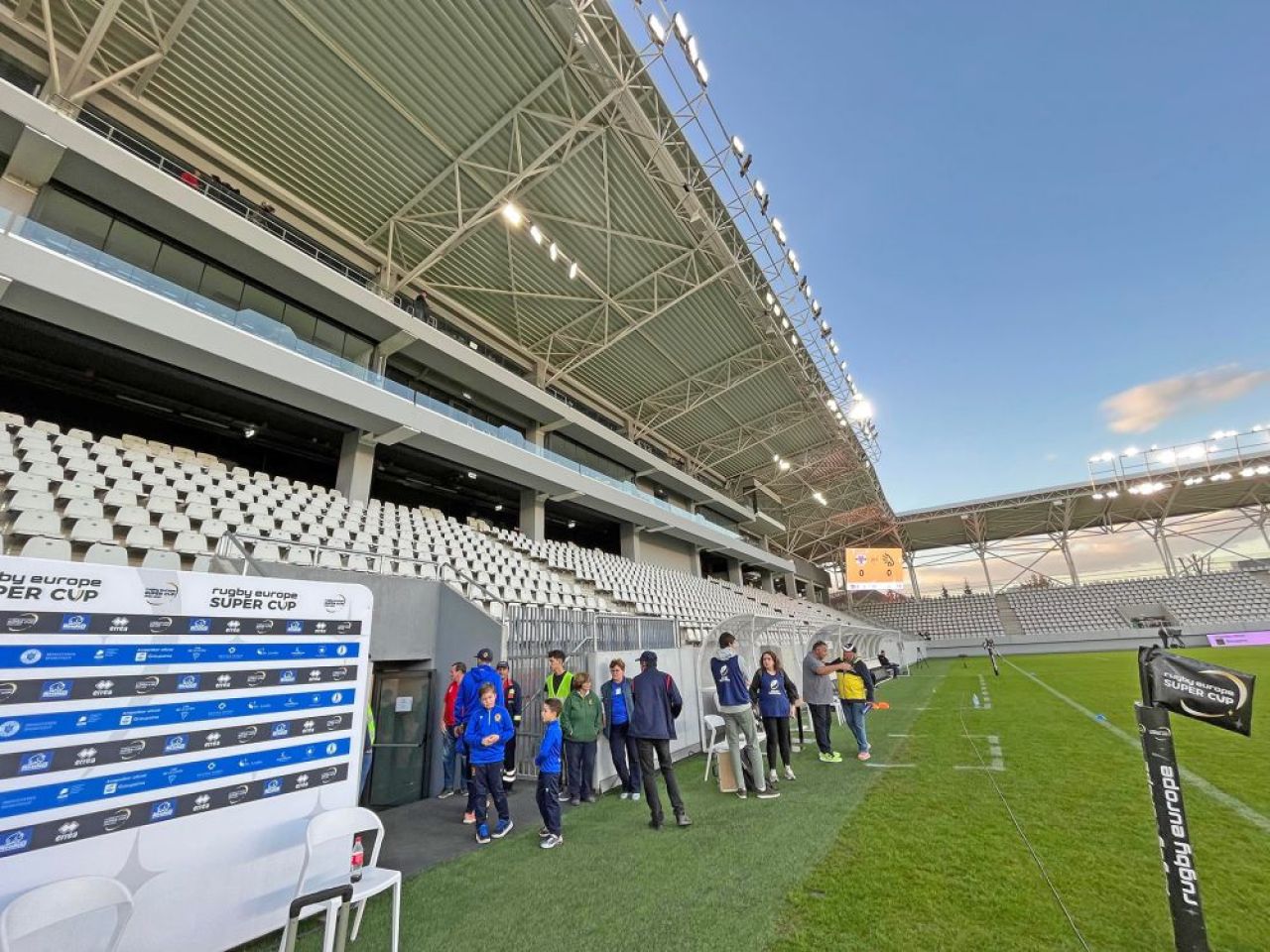 Ce tertip a folosit Federația de Rugby, pentru a părea la TV că sunt mai mulți oameni la meciul Wolves - Black Lion_1