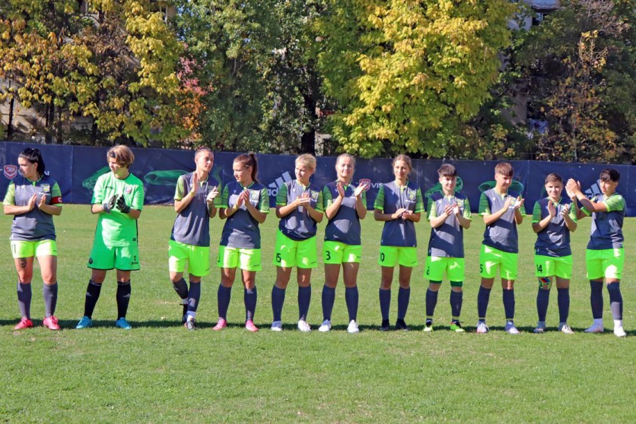 Vulpițele Galbene sunt niște fiare! Victorie cu 7-0 în ultima etapă de campionat_12