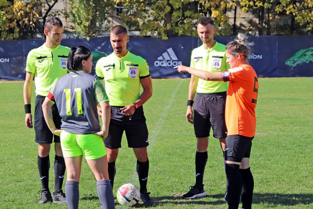 Vulpițele Galbene sunt niște fiare! Victorie cu 7-0 în ultima etapă de campionat_14