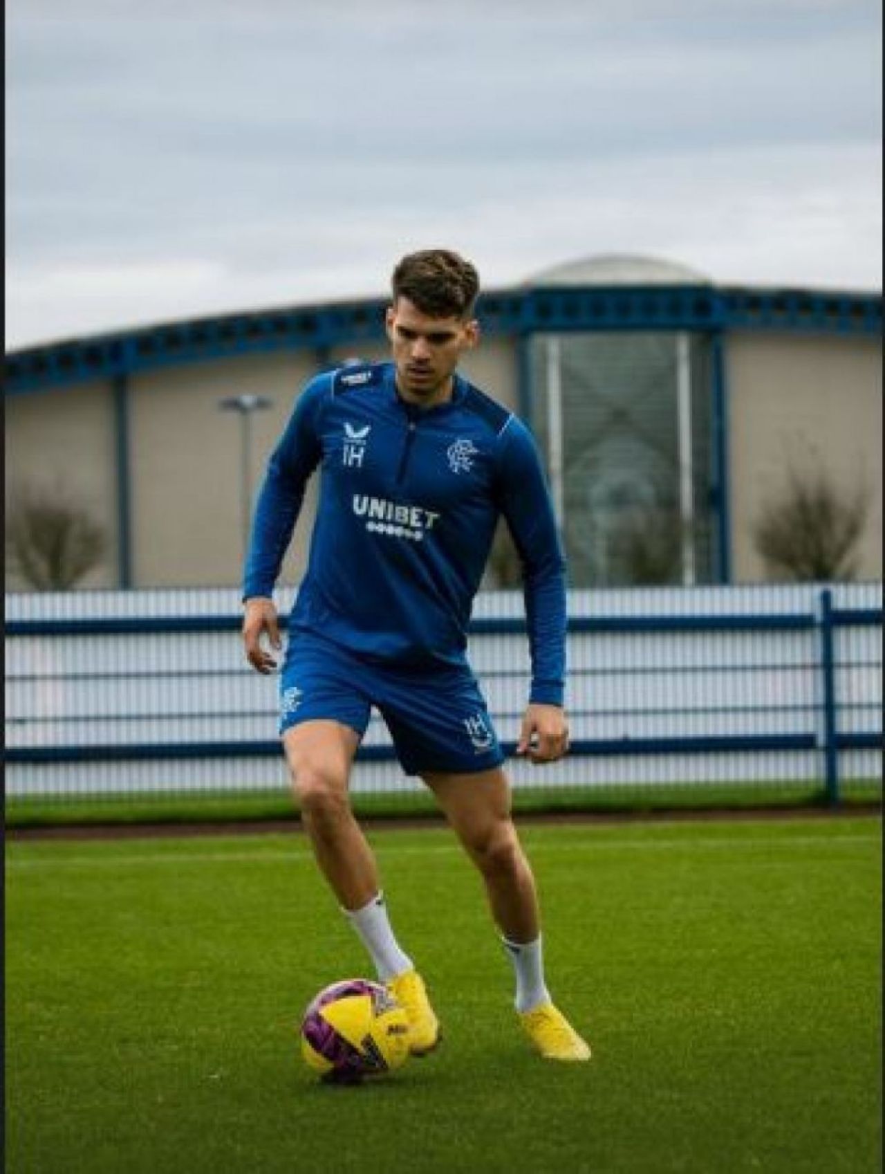 Ianis Hagi, aproape de revenirea pe gazon după o pauză de 9 luni! Românul trage tare la antrenamentele lui Rangers_1