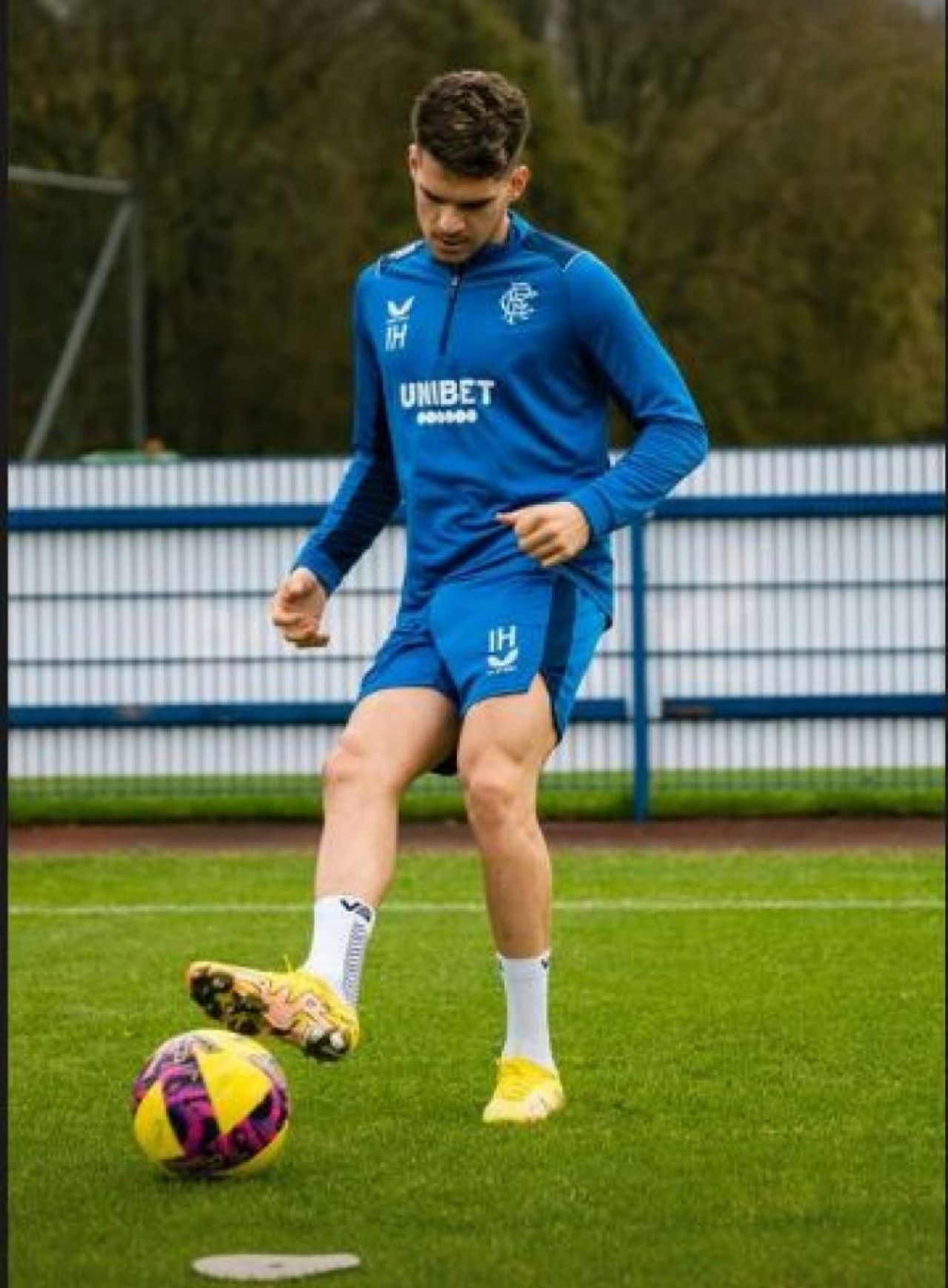 Ianis Hagi, aproape de revenirea pe gazon după o pauză de 9 luni! Românul trage tare la antrenamentele lui Rangers_2