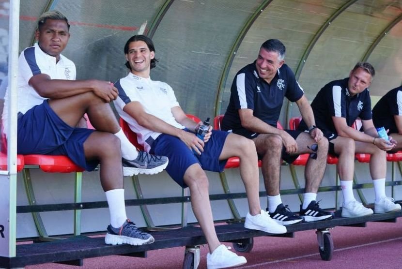 Ianis Hagi, aproape de revenirea pe gazon după o pauză de 9 luni! Românul trage tare la antrenamentele lui Rangers_7