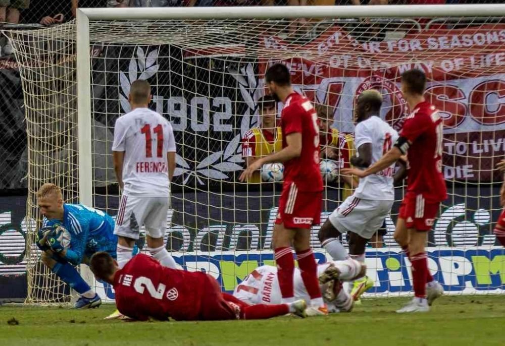 Autogol de zile mari al lui Otto Hindrich, portarul titular al naționalei noastre de tineret!_16