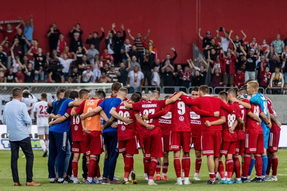 Autogol de zile mari al lui Otto Hindrich, portarul titular al naționalei noastre de tineret!_17