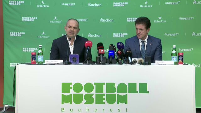 Gică Popescu și-a expus tricourile la Muzeul Fotbalului! „Am 200, am lăsat doar cinci aici” Ce a transmis fotbalistul din Generația de Aur a României_7