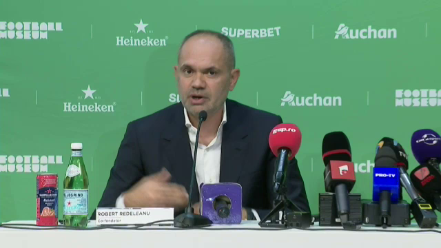 Gică Popescu și-a expus tricourile la Muzeul Fotbalului! „Am 200, am lăsat doar cinci aici” Ce a transmis fotbalistul din Generația de Aur a României_9