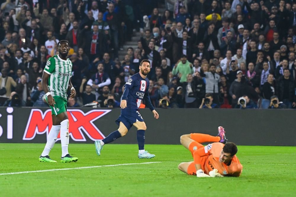 Leo Messi, finalizare superbă &icirc;n PSG - Maccabi Haifa! Argentinianul, la golul cu numărul 128 &icirc;n Champions League