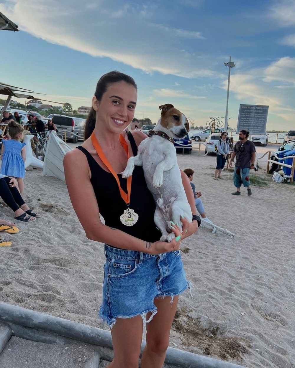Fiica lui MM Stoica, prezentă la Campionatul Mondial de Ape Înghețate! La ce probe va participa Teodora Stoica_21