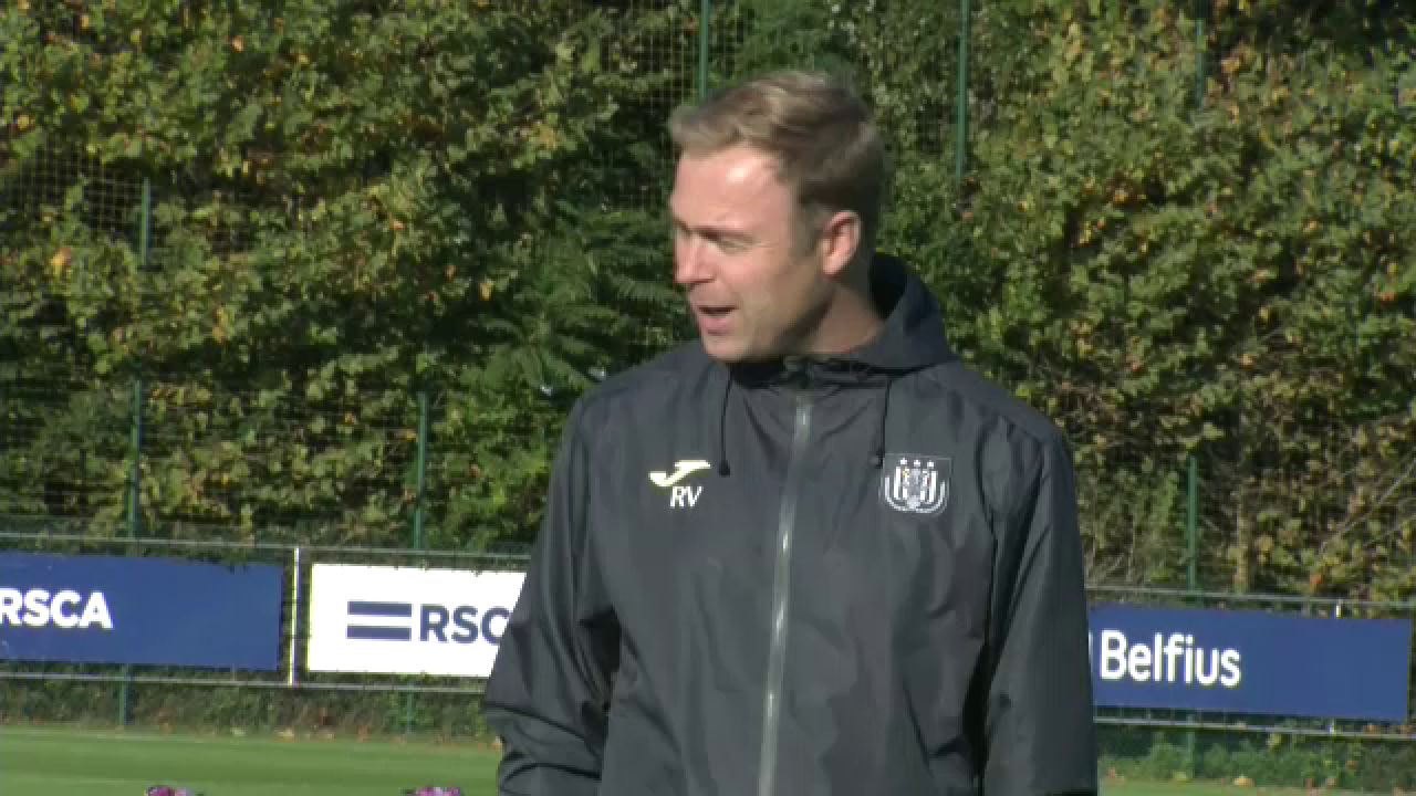 Adrian Mititelu, reacție impresionantă în direct la Ora Exactă în Sport. Cu ce a comparat baza de antrenament a celor de la Anderlecht_2