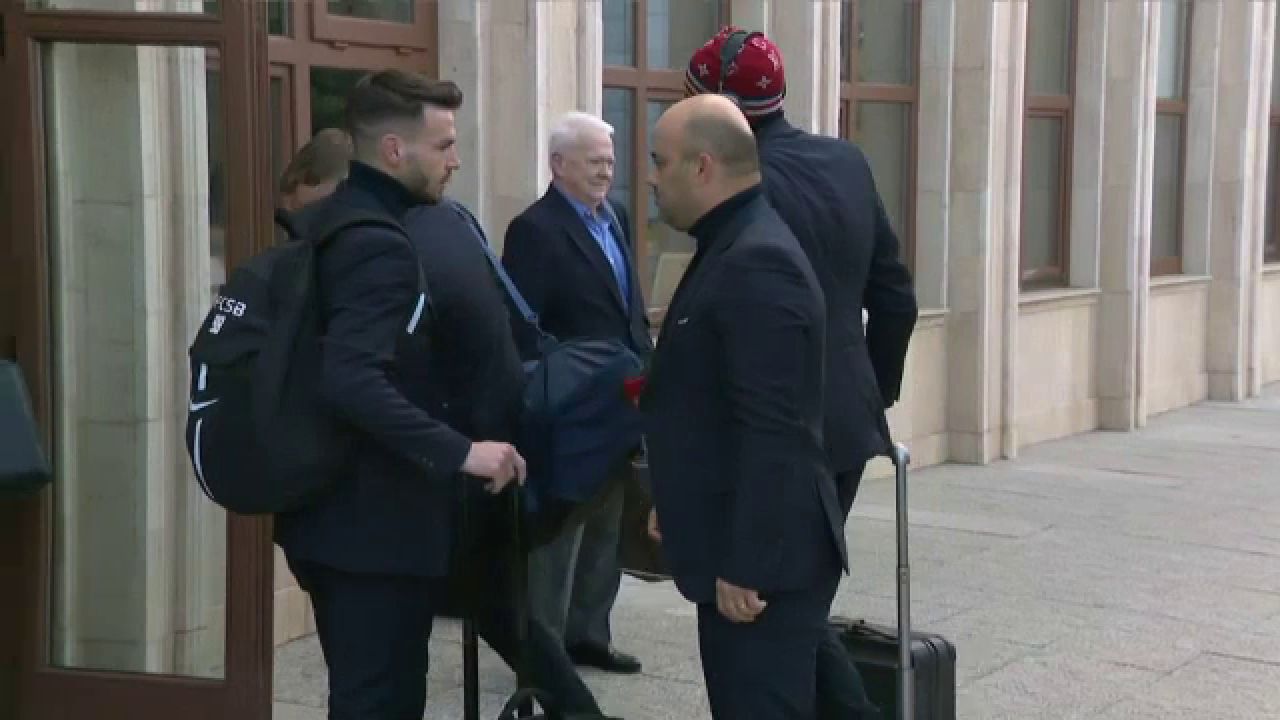 Joyskim Dawa a atras toate privirile la plecarea către Bruxelles! Stilul abordat de fundașul FCSB-ului _13