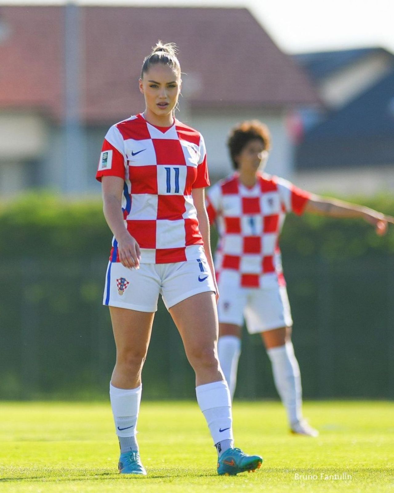 Cea mai frumoasă fotbalistă din lume se gândește să-și schimbe echipa_34