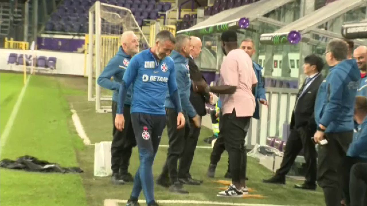 Gnohere i-a vizitat pe cei de la FCSB la Bruxelles! ”Bizonul”, îmbrățisări calde cu cei din staff-ul vicecampioanei_1