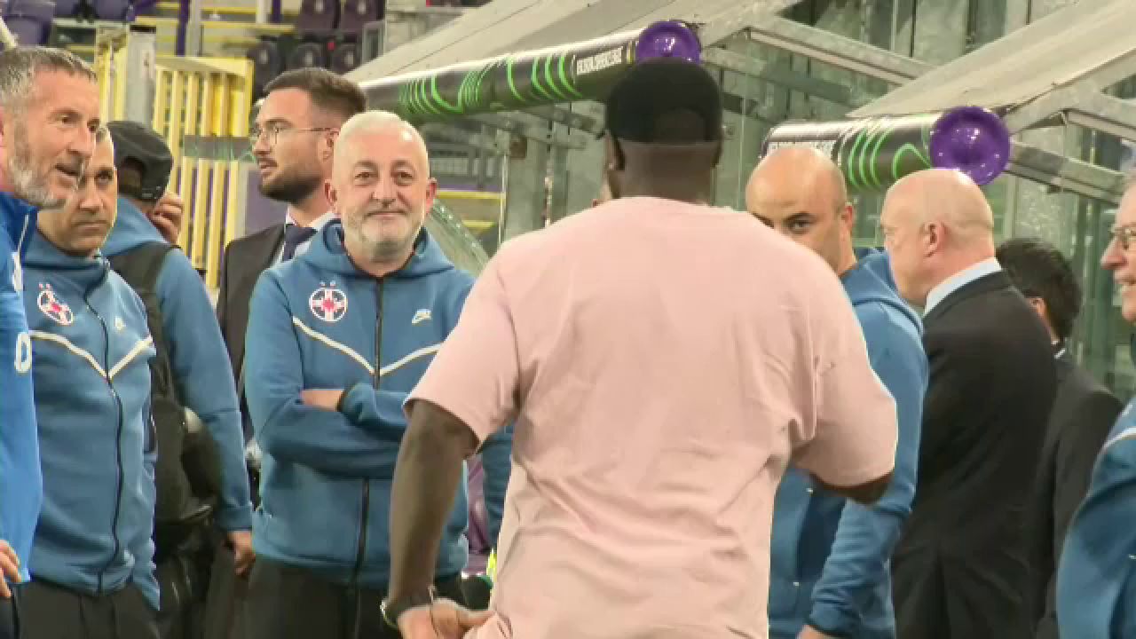 Gnohere i-a vizitat pe cei de la FCSB la Bruxelles! ”Bizonul”, îmbrățisări calde cu cei din staff-ul vicecampioanei_8