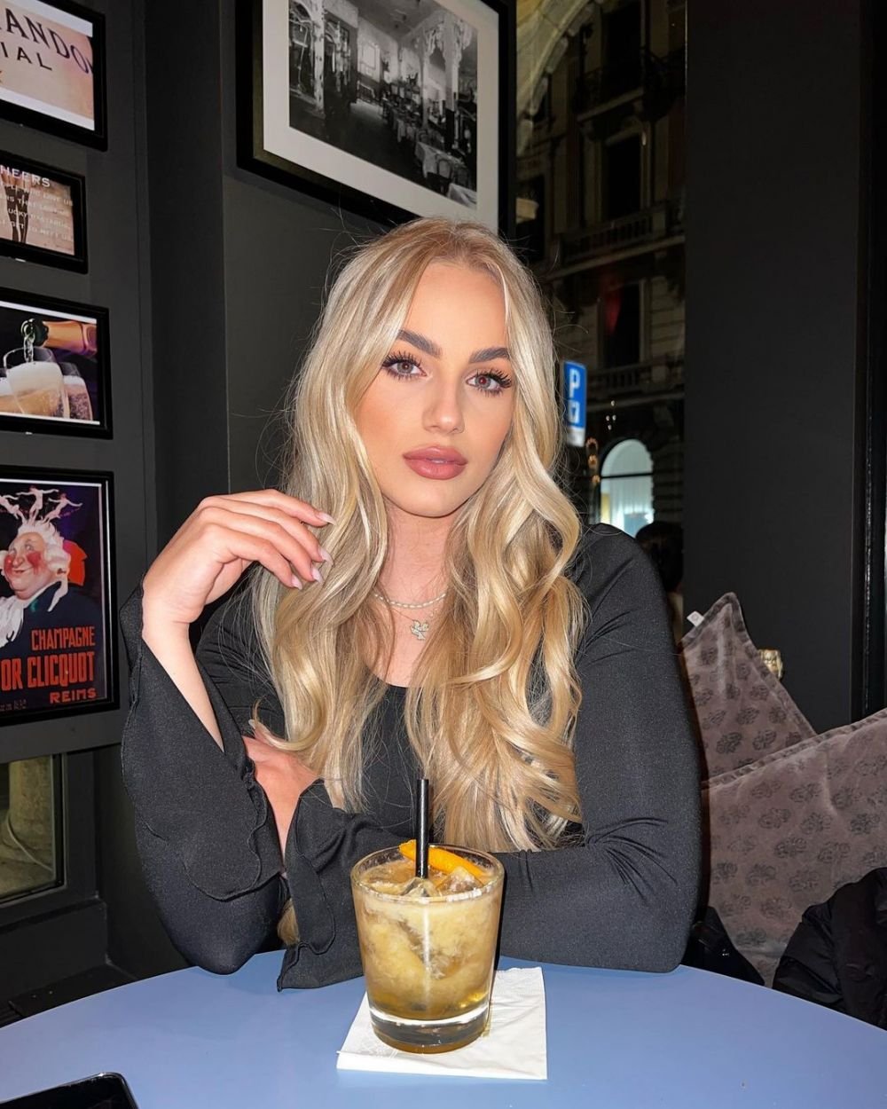 Ea a fost numită „cea mai frumoasă fotbalistă din lume”, dar nu vrea să i se spună că e sexy! Cum arată Ana Maria _24