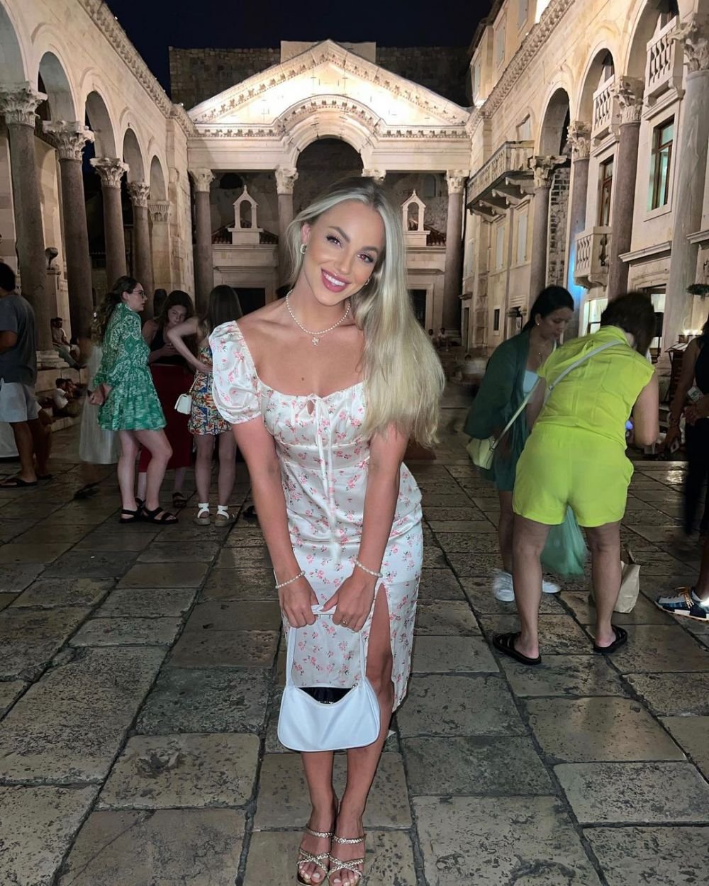 Ea a fost numită „cea mai frumoasă fotbalistă din lume”, dar nu vrea să i se spună că e sexy! Cum arată Ana Maria _35