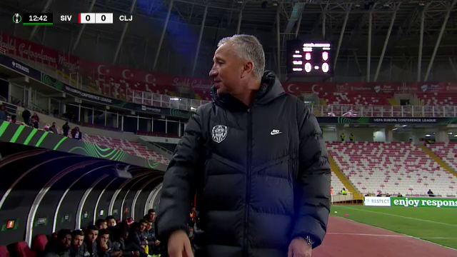 După ce a înjurat un jurnalist, Dan Petrescu a avut ceva de împărțit și cu un cameraman_4