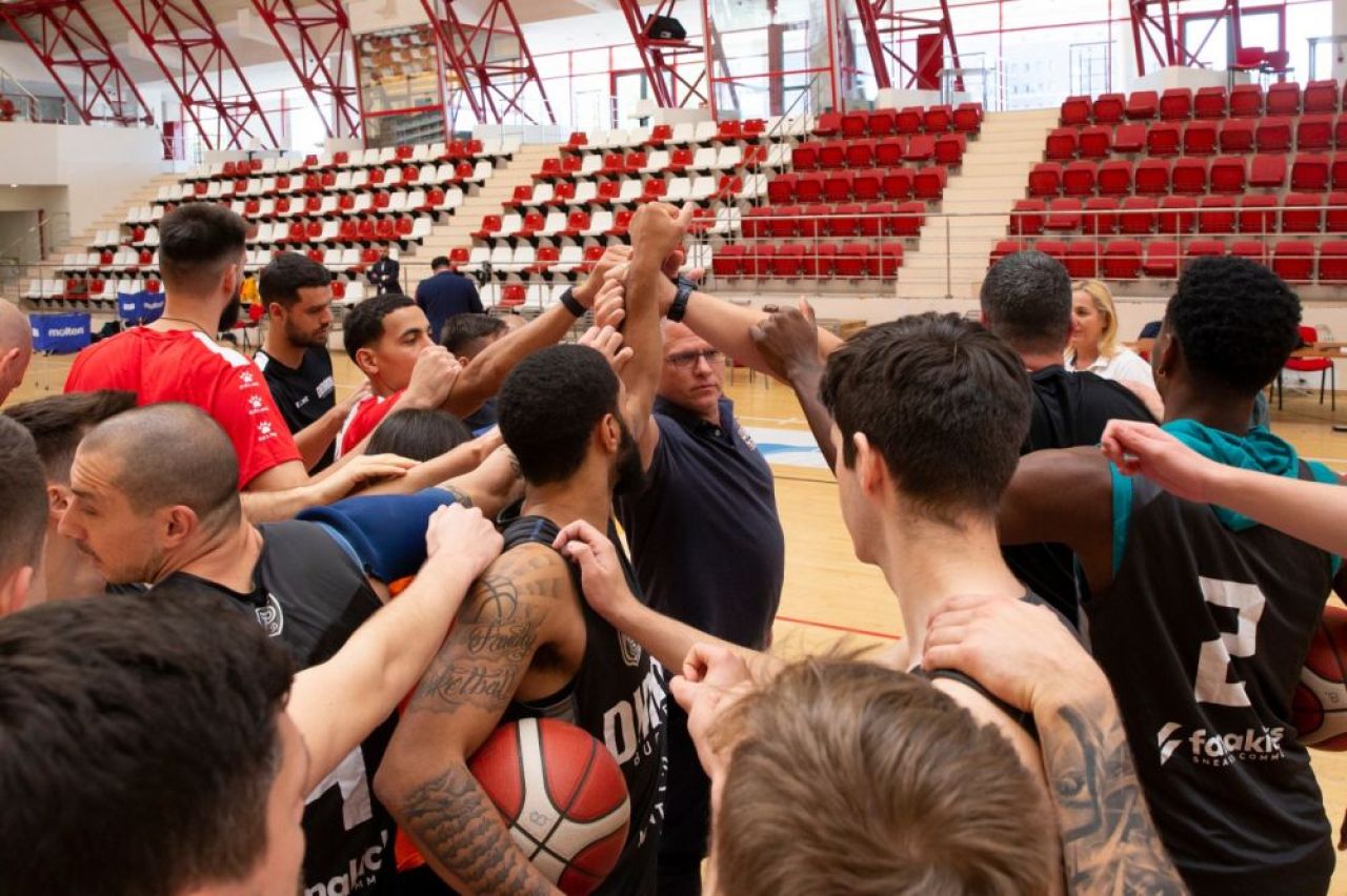 Dinamo și-a pus antrenor un selecționer prezent la ultimul Euro!_1