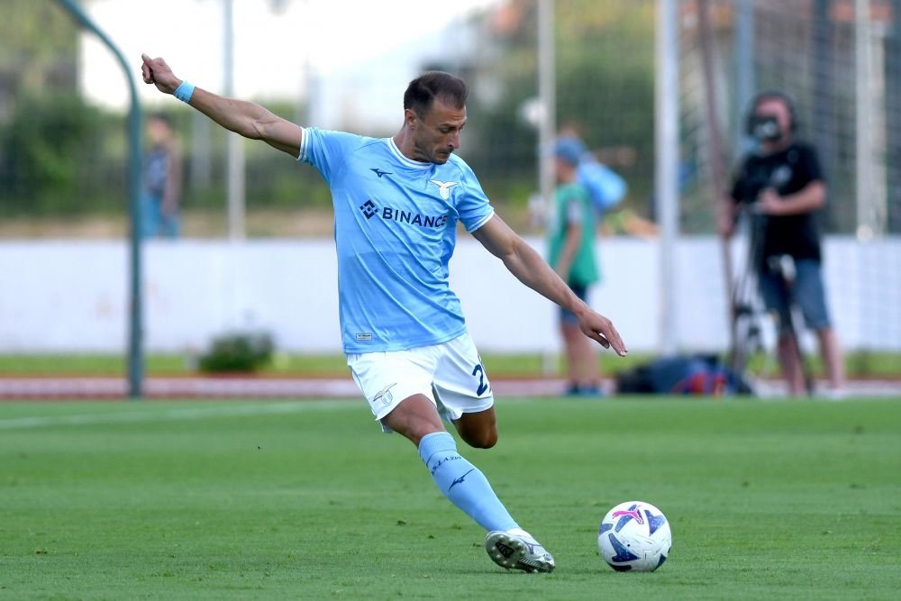 Fotbalistul care a renunțat la naționala României a prins doar 66 de minute în acest sezon, toate în Europa League!_11