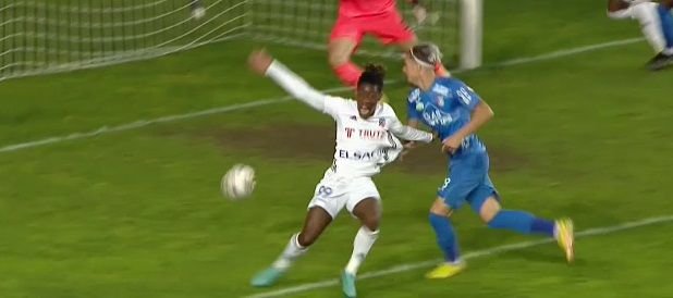 Chindia Târgoviște - FC Botoșani 2-2. Daniel Popa dă lovitura în minutul 90+4: Toni Petrea rămâne invincibil_6