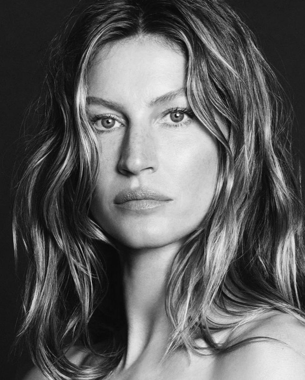 Tom Brady a divorțat de supermodelul Gisele Bundchen după 13 ani de căsnicie! Mesajul postat de starul din NFL_23