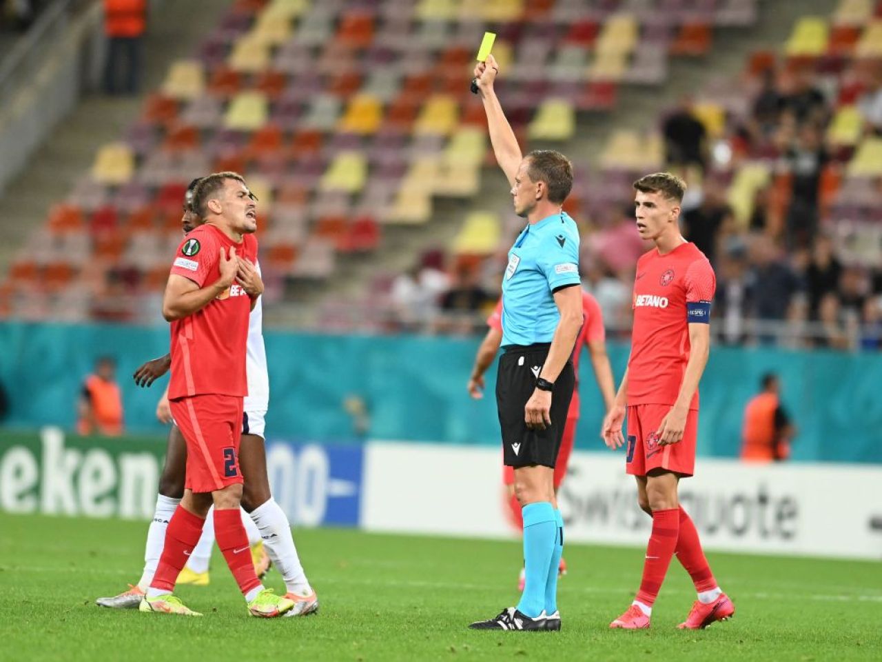„Nu știe să stea în picioare! Plânge, se vaită!” Gabi Balint îl critică dur pe jucătorul despre care Gigi Becali a zis că „nu e schimbat niciodată” _3