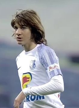 Depasit Doar De Dobrin Alexandru Stoian A Devenit Al Doilea Cel Mai Tanar Debutant Din Istoria Primei 2
