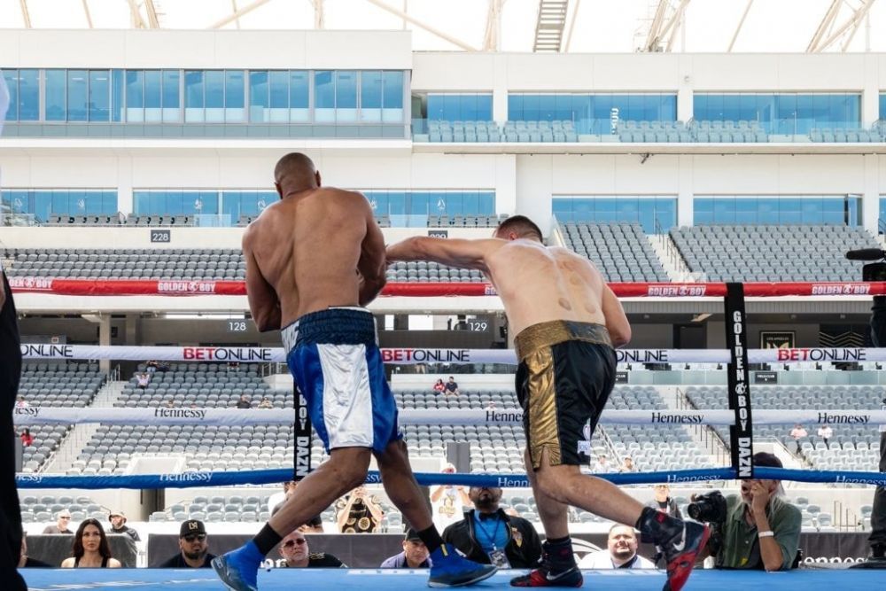 Mihai Nistor, devastator! Cât timp l-a lăsat pugilistul român în ring pe brazilianul Fernando Rodrigo Simoes_7