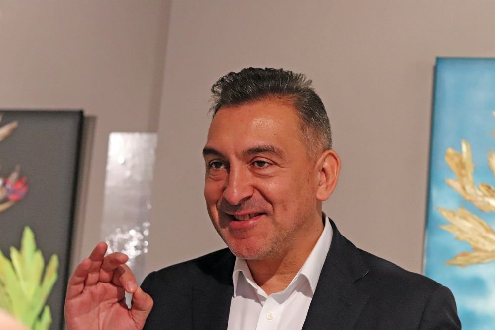 Kira Hagi și-a lansat o expoziție inedită de pictură. Ilie Dumitrescu a cumpărat un tablou de 1.000 de euro_36