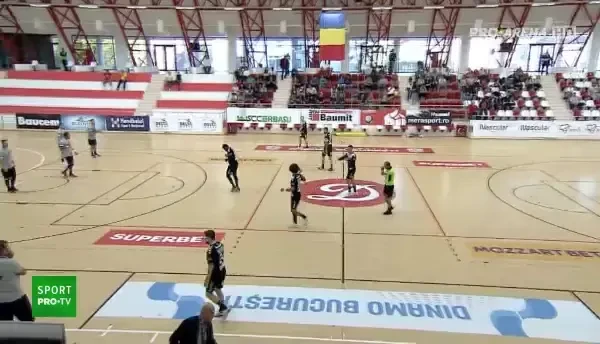 Primele șase minute din CS Dinamo - CSM București, live pe Pro Arena și VOYO