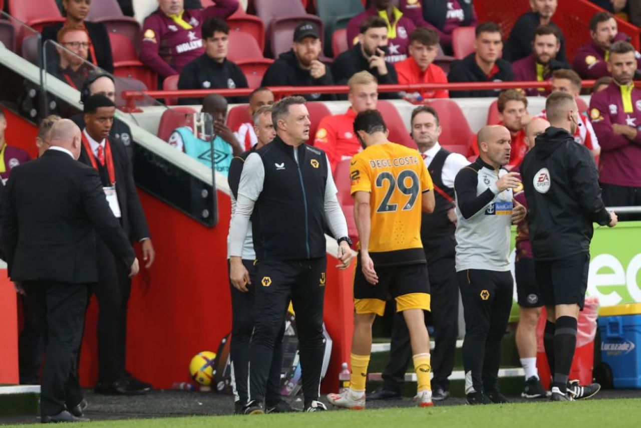 Diego ”Zidane” Costa! Brazilianul a fost eliminat după ce și-a lovit un adversar cu capul în Brentford - Wolves_1