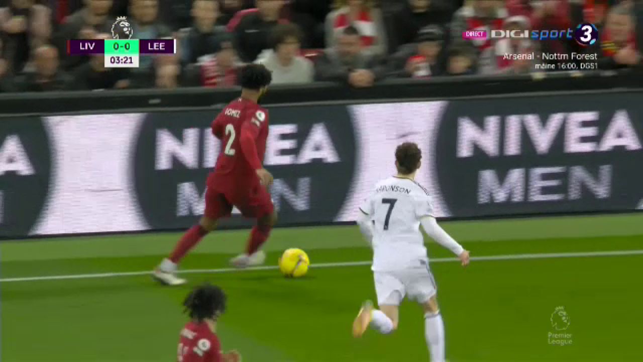 Ce a făcut Alisson aici? Eroare gravă în defensiva lui Liverpool în meciul cu Leeds de pe Anfield_7