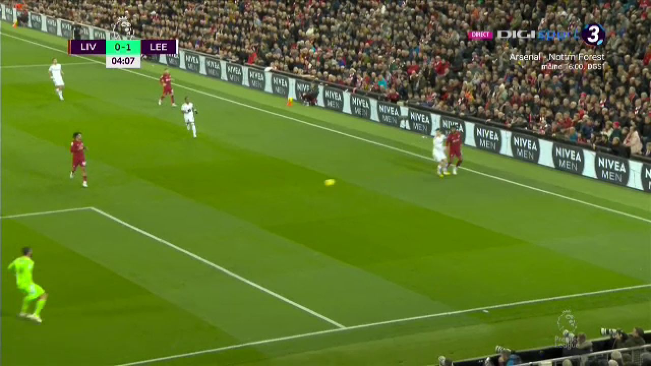 Ce a făcut Alisson aici? Eroare gravă în defensiva lui Liverpool în meciul cu Leeds de pe Anfield_23