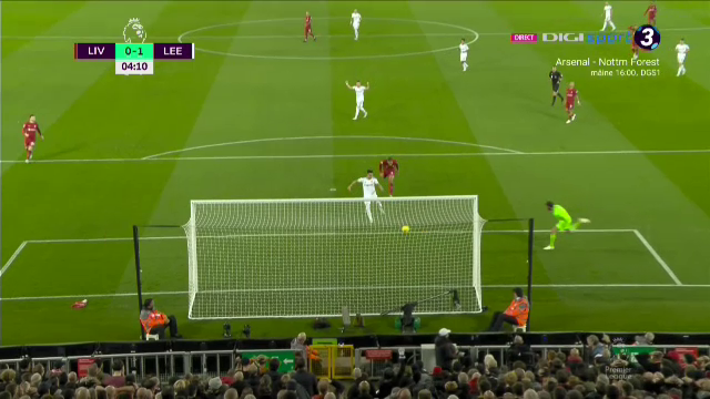 Ce a făcut Alisson aici? Eroare gravă în defensiva lui Liverpool în meciul cu Leeds de pe Anfield_29