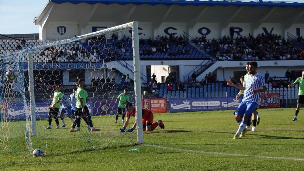 10 pe linie! Performanță fabuloasă realizată de Corvinul Hunedoara_4